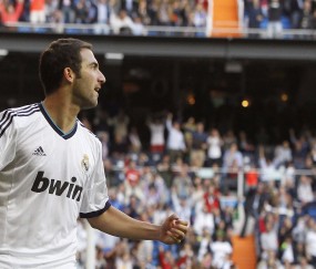 官方娱乐平台-终场绝响，贝林厄姆世界波撕裂巴黎夜空，贝林厄姆压哨世界波，点燃巴黎夜空