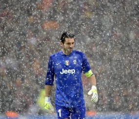 官方娱乐平台-体育晨报，火箭连胜掀风云 76人回暖战西甲 热刺变阵惊球迷，体育晨报，火箭连胜掀风云 76人回暖战西甲 热刺变阵惊球迷